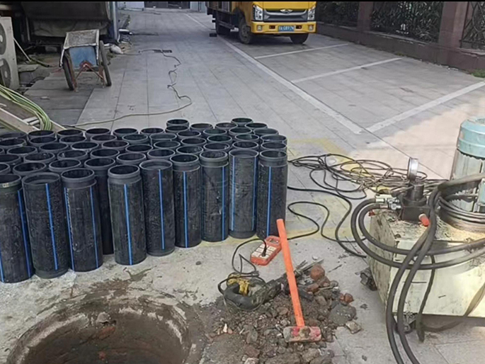 韶山PE置换管厂家 DN315置换管 非开挖管短管置换